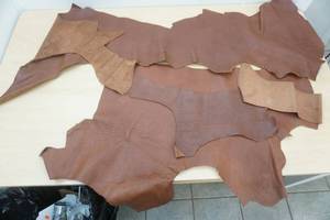 lot 25 image: Brown Leather