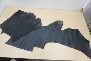 lot 26 image: Black Leather