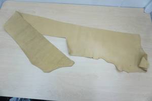 lot 32 image: Tan Leather