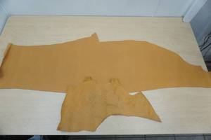 lot 33 image: Tan Leather (2 pieces)