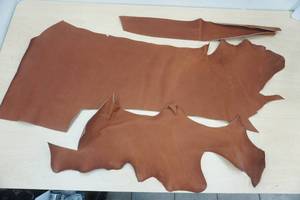 lot 38 image: Brown Leather (3 pieces)