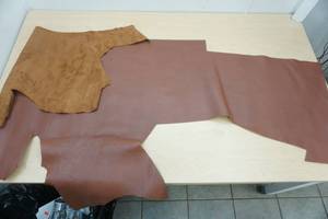 lot 39 image: Brown Leather