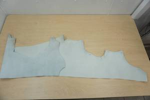 lot 49 image: Pearl Colored Leather