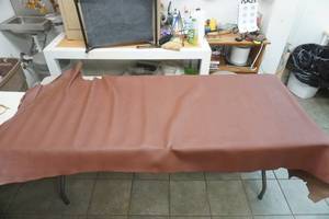 lot 65 image: Brown Leather (90x 45)