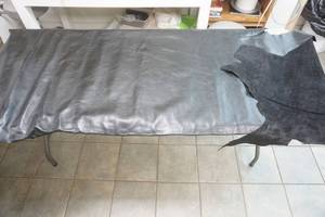 lot 74 image: Black Leather