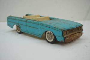 lot 117 image: Vintage Buddy L Ford Convertible