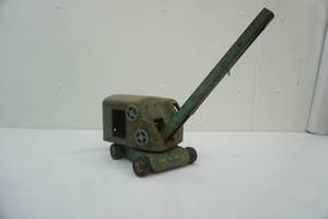 lot 121 image: Vintage Structo Earth Mover Toy. 1950s