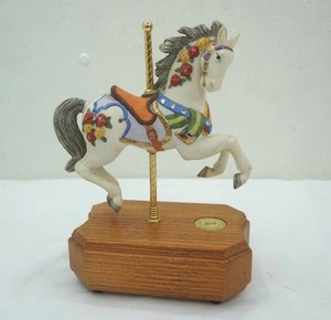 lot 139 image: Collectible Carousel Horse Music Box