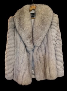 lot 44R image: LL - Vintage Cedrics Fur Coat