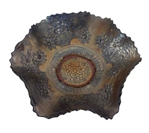 lot 142R image: LL - Vintage Carnival Glass Bowl with Floral Pattern