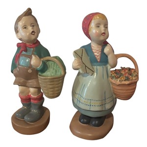 lot 160R image: LL - Pair of Vintage Boy and Girl Figurines with Baskets