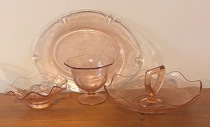 lot 170R image: LL - Vintage Pink Depression Glass Serving Platters and Bowls