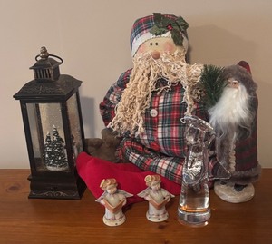 lot 178R image: LL - Holiday Decor Collection with Lantern, Figurines, Santa Dolls and Angels