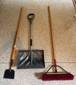 lot 200R image: G -  Push Broom, Snow Shovel and Chopper