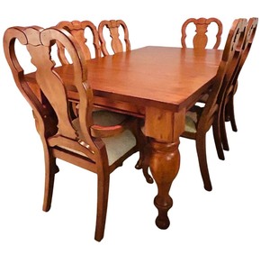 lot 1 image: LL - Gorgeous Wooden Dining Table with 6 Matching Chairs