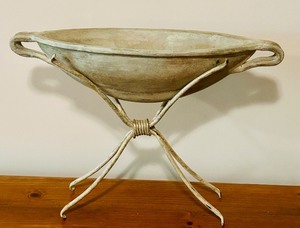 lot 47C image: LL - Decorative Vintage-Style Metal Bowl with Iron Stand