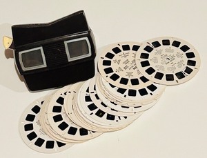 lot 108C image: LL - Vintage View-Master Viewer with 15 Assorted Reels