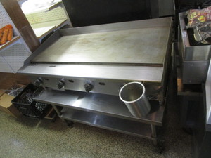 lot 18 image: Cook Rite Gas Griddle on SS Rolling Table 48x29x38