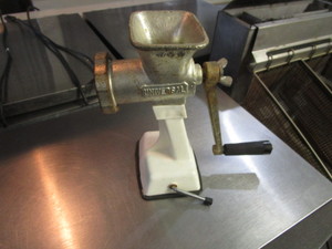 lot 31 image: Hand Grinder
