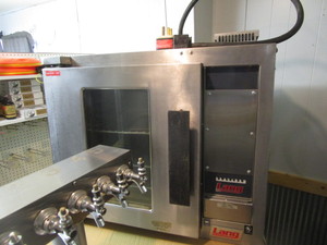 lot 34 image: Lang Oven 30x26x25