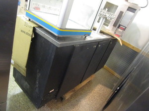 lot 35 image: Beverage Air 9 Tap Kegerator Counter 27x7938