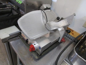 lot 47 image: Univex Mark 12 Meat Slicer 21x15x17