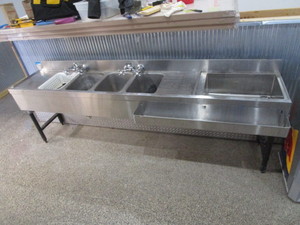 lot 54 image: 5 Station Bar Sink 95x18x34