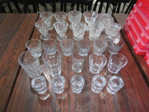 lot 104 image: Misc Drink Glasses