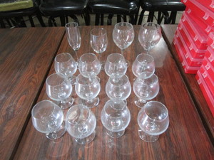 lot 105 image: Misc Drink Glasses
