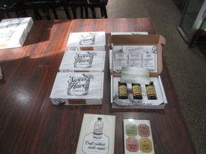 lot 141 image: (6) Sweet Haven Mixed Drink Tonic Gift Boxes Vodka Devotees