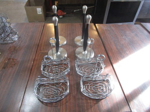 lot 130 image: (4) CondimentMenu Holders (4) Paper Towel Holders