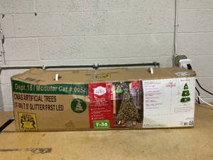 lot 146 image: 7.5 Pre-lit Glitter Flocked Micro LED with Twinkle Artificial Christmas Tree