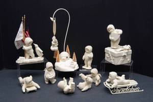 lot 19 image: Collection of Snowbabies Figurines #1