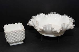lot 36 image: White Hobnail Dish & Fenton Bowl