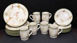 lot 52 image: Sonoma Holly Greens Dishware Set