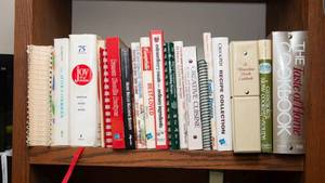 lot 26 image: Lot of 19 Cookbooks  Assorted Titles