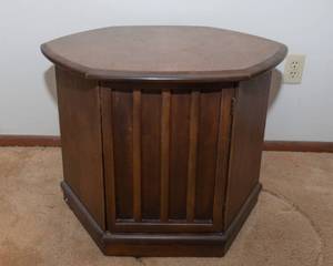 lot 67 image: Mid-Century Modern Hexagonal Side Table with Storage  Likely Walnut