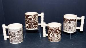 lot 70 image: Set of 4 Vintage 1970s Royal Crown Jungle Safari Coffee Mugs  Bamboo Handles