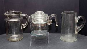 lot 80 image: Vintage Pyrex Percolator & 2 Glass Pitchers