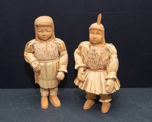 lot 88 image: Vintage Corn Husk Figurines  Set of 2
