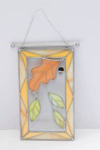 lot 94 image: Oak Leaf Stained Glass Wall Hanging  5 x 9