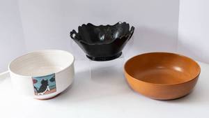 lot 103 image: Set of 3 Unique Bowls
