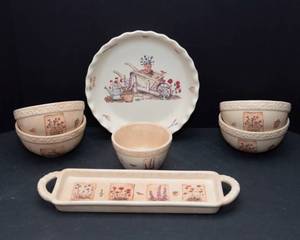lot 121 image: Sonoma Summer Fields Serving Dishes  7 Pieces