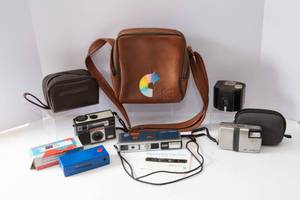 lot 127 image: Vintage Camera Lot  Minolta, Kodak, and More