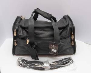lot 135 image: Sharper Image Duffel Bag - New with Tags