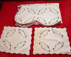 lot 149 image: Sunham Home Fashions Cotton Quilt & Shams