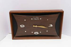 lot 183 image: Vintage Mid-Century Modern Wall Clock  20 x 12