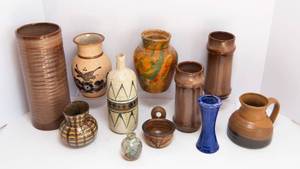 lot 232 image: Large Variety of Pottery Vases
