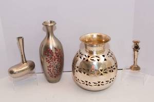 lot 276 image: Variety of Metal Silver Tone Vases