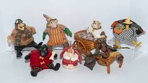 lot 273 image: Set of 7 Russ Collectibles Figurines
